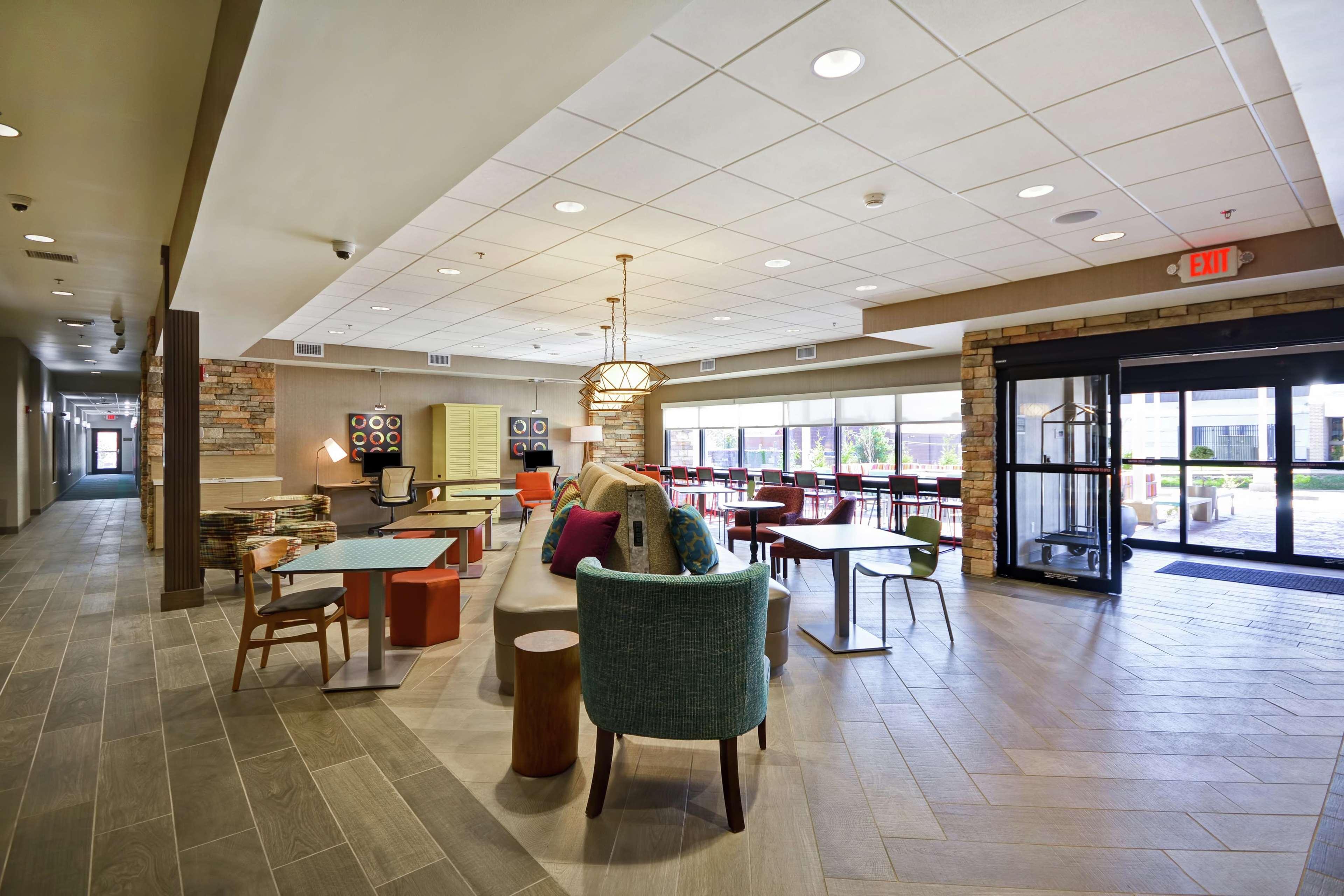 Home2 Suites By Hilton Carbondale Bagian luar foto